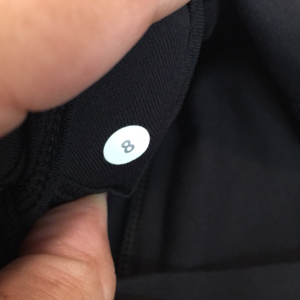 LULULEMON - Picture 4 of 4